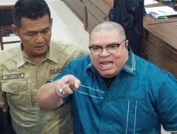 Rusuh Saat Sidang, Razman Arif Nasution Teriak-Teriak ke Hakim: Saya Tidak Takut Dipenjara!