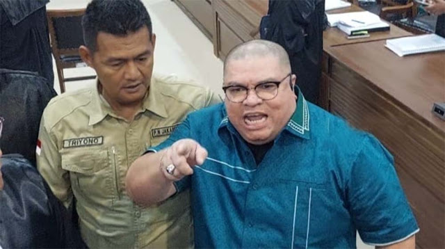 Rusuh Saat Sidang, Razman Arif Nasution Teriak-Teriak ke Hakim: Saya Tidak Takut Dipenjara!