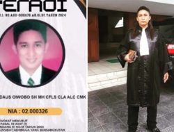 Unggah Foto KTA Pengacara, Titel Pendidikan Firdaus Oiwobo Dipertanyakan: Gelar Lu Banyak Juga