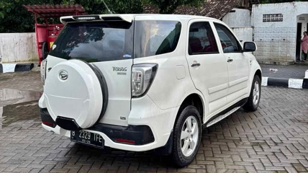 Mau Beli Mobil Bekas Daihatsu Terios Harganya Tinggal Segini di Februari 2025