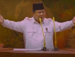 Saat Rakyat Menggemakan ‘Adili Jokowi’, Prabowo Teriak ‘Hidup Jokowi’: Loyalitas Presiden Kepada Siapa?