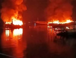 3 Kapal Hangus Terbakar di Teluk Kayangan Lombok Timur