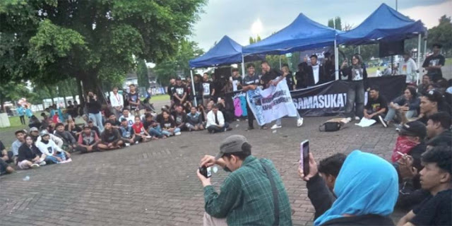 Band Sukatani Banjir Dukungan Musisi dan Mahasiswa