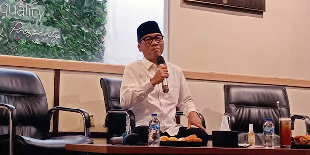 Cawe-cawe Menangkan Istri, Mendes Yandri Harus Dievaluasi Presiden