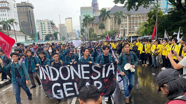 Bahas Revisi UU TNI, Eks Jenderal Tuding Penolakan Dwifungsi ABRI di Demo Indonesia Gelap Pesanan