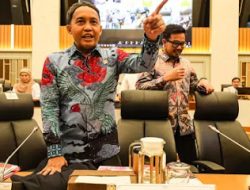 Sindir Anies, Akun Raja Juli Diserbu Netizen: Lu Menteri Hasil Giveaway Gausah Macam-macam