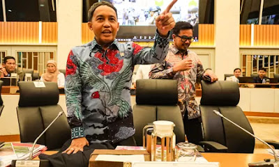 Sindir Anies, Akun Raja Juli Diserbu Netizen: Lu Menteri Hasil Giveaway Gausah Macam-macam