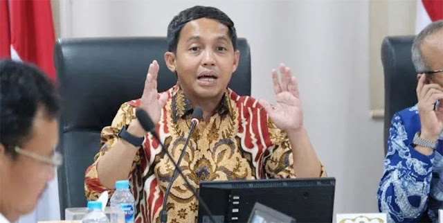 Raja Juli Antoni Bagi-bagi Kue Kekuasaan ke Kader PSI