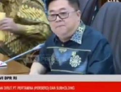 Sosok Anggota DPR Terima Amplop Coklat Saat Rapat dengan Pertamina