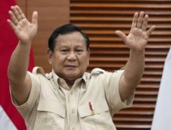 Langgar UU TNI, Saiful Mujani: Prabowo Seharusnya Sudah Diproses Pemakzulan!