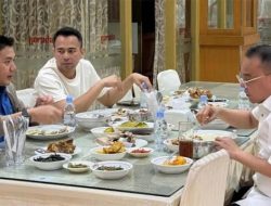 Raffi Ahmad Sahur Bareng Mayor Teddy dan Sufmi Dasco, Publik Tebak Topik Obrolan: Tes Menu Makan Siang Gratis