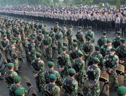 Partai Cokelat Lebih Berbahaya dari Dwifungsi TNI