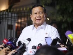 Harga Cabai Mahal, Saran Prabowo: Jangan Terlalu Banyak Makan Pedas!