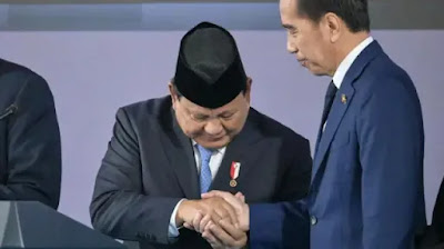 Prabowo Diminta Pede Buang Bayang-bayang Jokowi di Kabinet