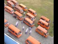 Viral SD di Purwokerto Sewa 47 Angkot Demi Nobar Film Jumbo