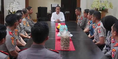 Jokowi Terus-terusan Turunkan Wibawa Presiden Prabowo