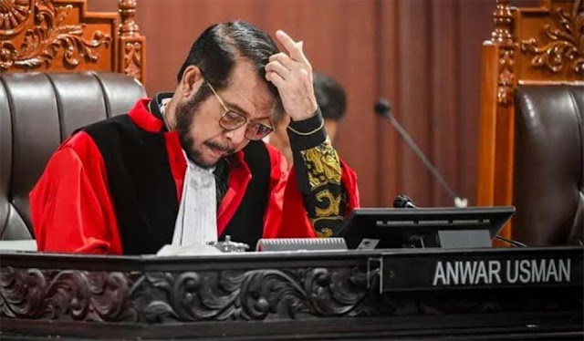 Mantan Ketua MK Anwar Usman Disebut Dapat Tekanan, Tak Ada yang Bela Termasuk Jokowi