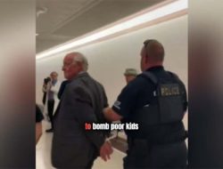 Pengusaha Es Krim Ben & Jerry’s Dibekuk Polisi Gara-Gara Bela Gaza di Sidang Senat