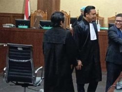 Ngaku Tahu Persembunyian Harun Masiku tapi Tak Ditangkap, Kubu Hasto Skakmat Penyelidik KPK