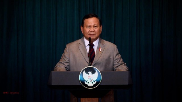 Prabowo Beri Peringatan: Waspada, Demokrasi Bisa Dibajak, Dibeli, dan Dirusak!