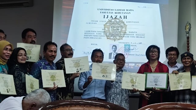 Reuni Tanpa Ijazah, Klaim Tanpa Ingatan