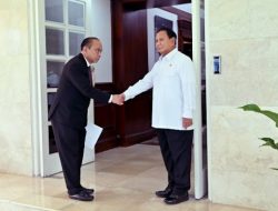 Prabowo Harus Evaluasi dan Copot Menkop Budi Arie!
