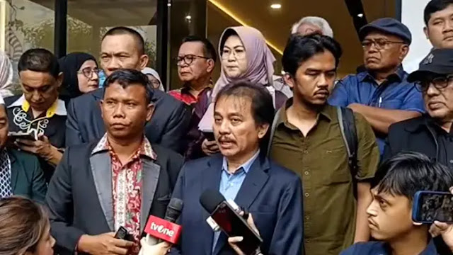 Dikriminalisasi Jokowi, Dokter Tifa Ngadu ke Komnas HAM