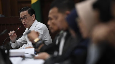 Tom Lembong Kena Sidak, Pengacara Sebut iPad Buat Tulis Pembelaan