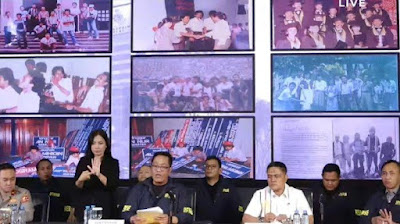 Soal Ijazah Jokowi, Hensa: UGM & Polisi Bilang Asli, Mau Apalagi? Nungguin Tukang Fotokopinya Juga?