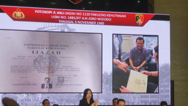 Bareskrim Hanya Tampilkan Fotokopi Ijazah Jokowi, Pengamat: di Mana Posisi Dokumen Yang Asli?