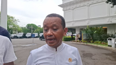 Respon Bahlil soal Kasus Ijazah Jokowi: Kayak Enggak Ada Isu Saja