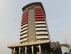 KPK Sita Dokumen Kasus Bansos Presiden dari Pegawai Bulog dan Kemensos