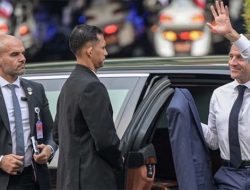 Terungkap! Ini Alasan Sebenarnya Jakarta Macet Parah saat Kunjungan Presiden Macron
