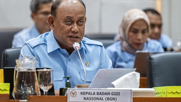 Bos BGN Bilang Anaknya Tinggi 185 cm Berkat Minum Susu 2 Liter Sehari, Ini Tanggapan Dokter