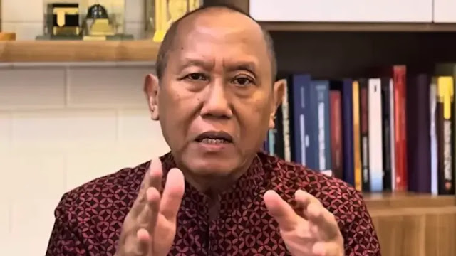 Polri Menyatakan Ijazah Jokowi Identik dengan Lulusan Kehutanan UGM, Prof Ikrar Nusa Bhakti Menduga Palsu