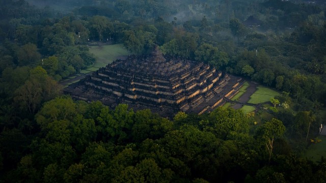 VIRAL Video AI Promosikan Candi Borobudur Tapi Sindir Agama Lain