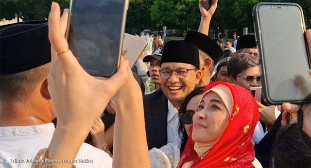 Usai Jadi Khatib Salat Iduladha di Masjid Al-Azhar, Anies Diserbu Jemaah dan Diteriaki Presiden