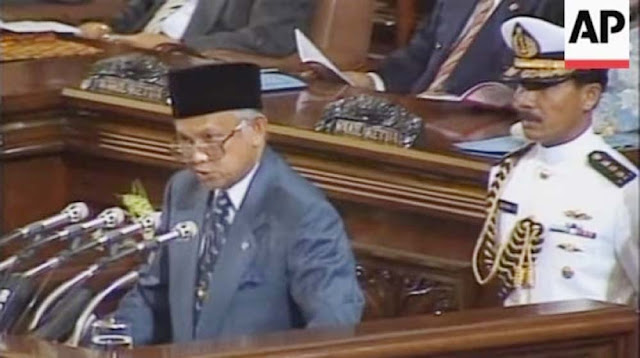 Beda dengan Fadli Zon, Pidato Habibie Akui Pemerkosaan di Peristiwa 98 Kembali Viral