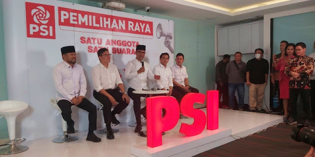 Bro Ron Maju Caketum PSI, Siap Lawan Kaesang dan Jokowi