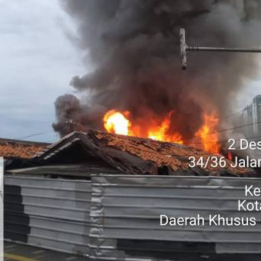 Dianggap Upaya Menghapus Jejak Ijazah Palsu Jokowi, Kebakaran Hebat di Pasar Pojok Pramuka Jadi Pertanyaan