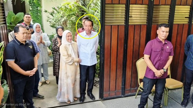 Tak Ada Menteri dan Karangan Bunga Loyalis di HUT ke 64 Jokowi, Jokowi Mulai Ditinggalkan?