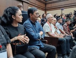 Ganjar, Djarot, hingga Krisdayanti Hadir di Sidang Pemeriksaan Hasto sebagai Terdakwa