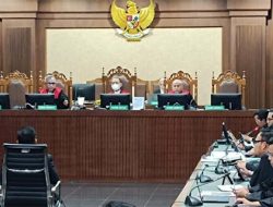 Hasto Diancam Mundur dari Sekjen PDIP dan Selamatkan Jokowi