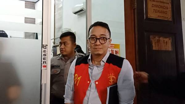 Kasus Judol, Eks Pegawai Kominfo Terima Uang Tutup Mulut Rp 15 Miliar, Berangkatkan 47 Orang Umroh