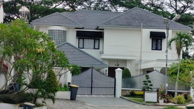 KPK Bidik Rumah Mewah yang Diduga Milik Eks Kadis PUPR Sumut Topan Ginting
