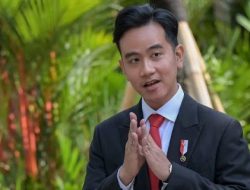 Menegakkan Keadaban Hukum dalam Demokrasi