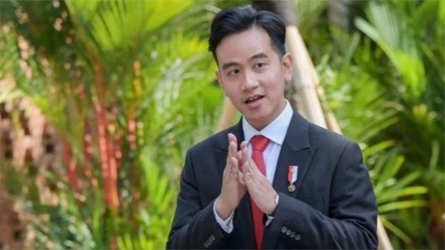 Foto Wapres Gibran di Kampus dan Sekolah Dianggap Mengganggu, Segera Dimakzulkan?