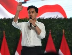Naik Lewat Kontroversi, Gibran Bisa Diturunkan dengan Cara Sama