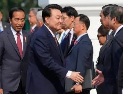 Pengadilan Korsel Keluarkan Surat Penangkapan, Eks Presiden Yoon Suk-yeol Kini Ditahan