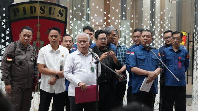 Bapak dan Anak Jadi Tersangka Dugaan Korupsi Pertamina, Ini Peran Riza Chalid dan Kerry Andrianto
